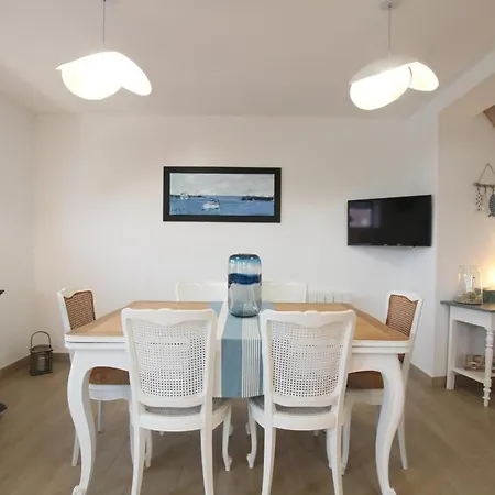 Face Aux Isles Holiday home