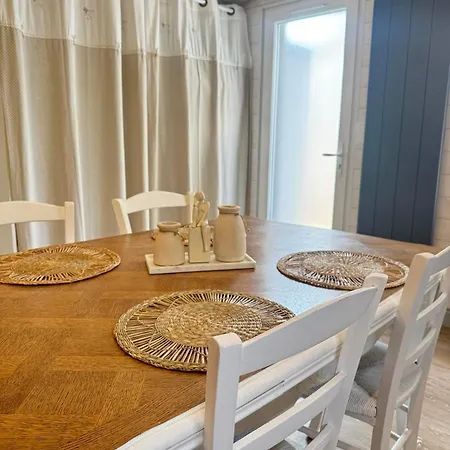 Face Aux Isles Holiday home