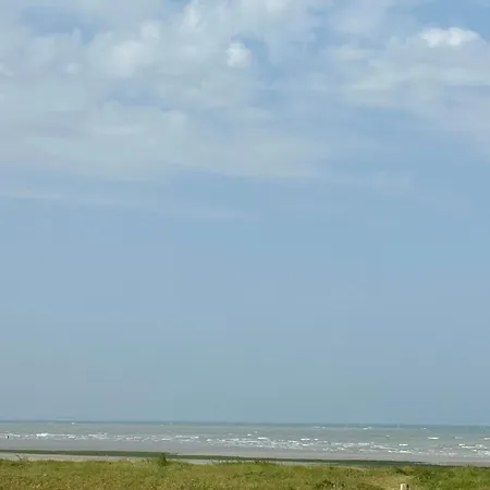 Face Aux Isles Saint-Marcouf